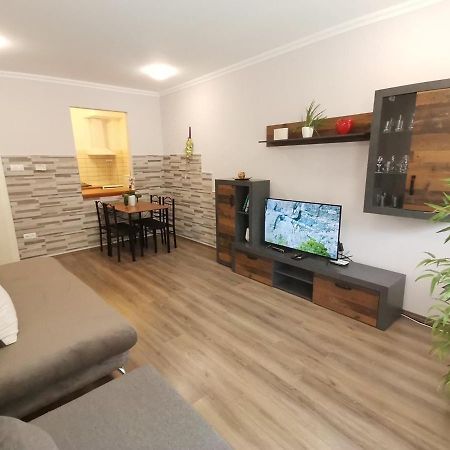 Carpe Diem Apartment Хайдусобосло Экстерьер фото