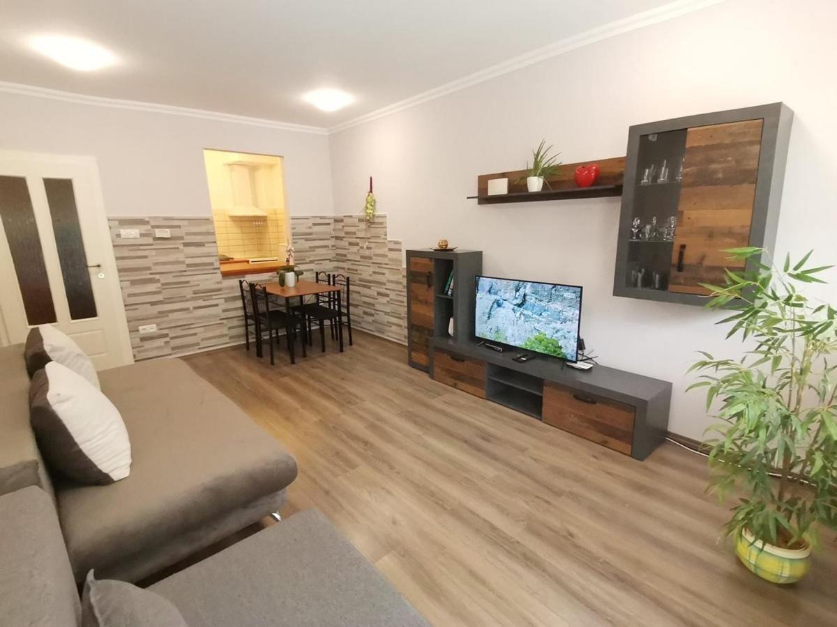 Carpe Diem Apartment Хайдусобосло Экстерьер фото