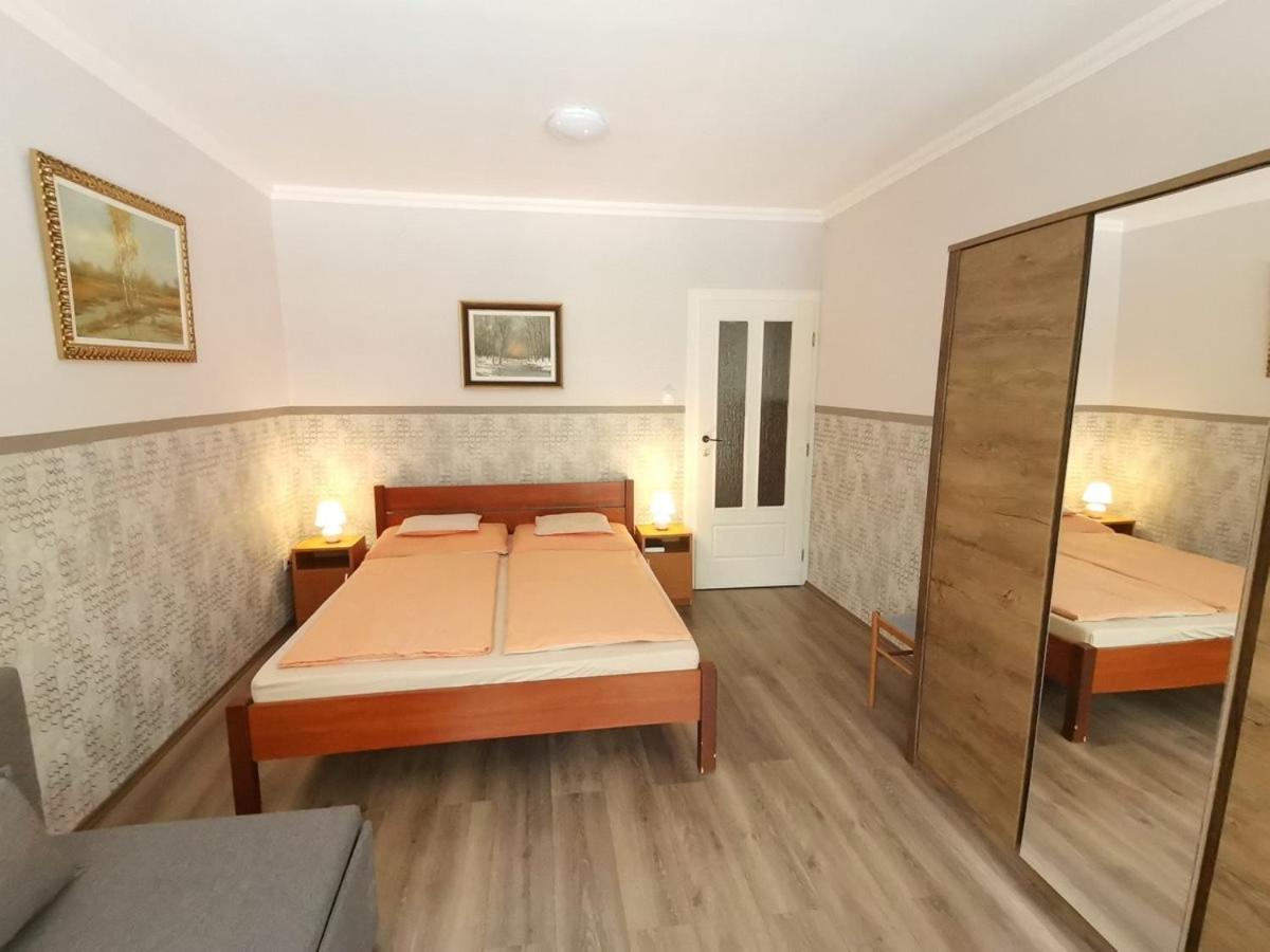 Carpe Diem Apartment Хайдусобосло Экстерьер фото
