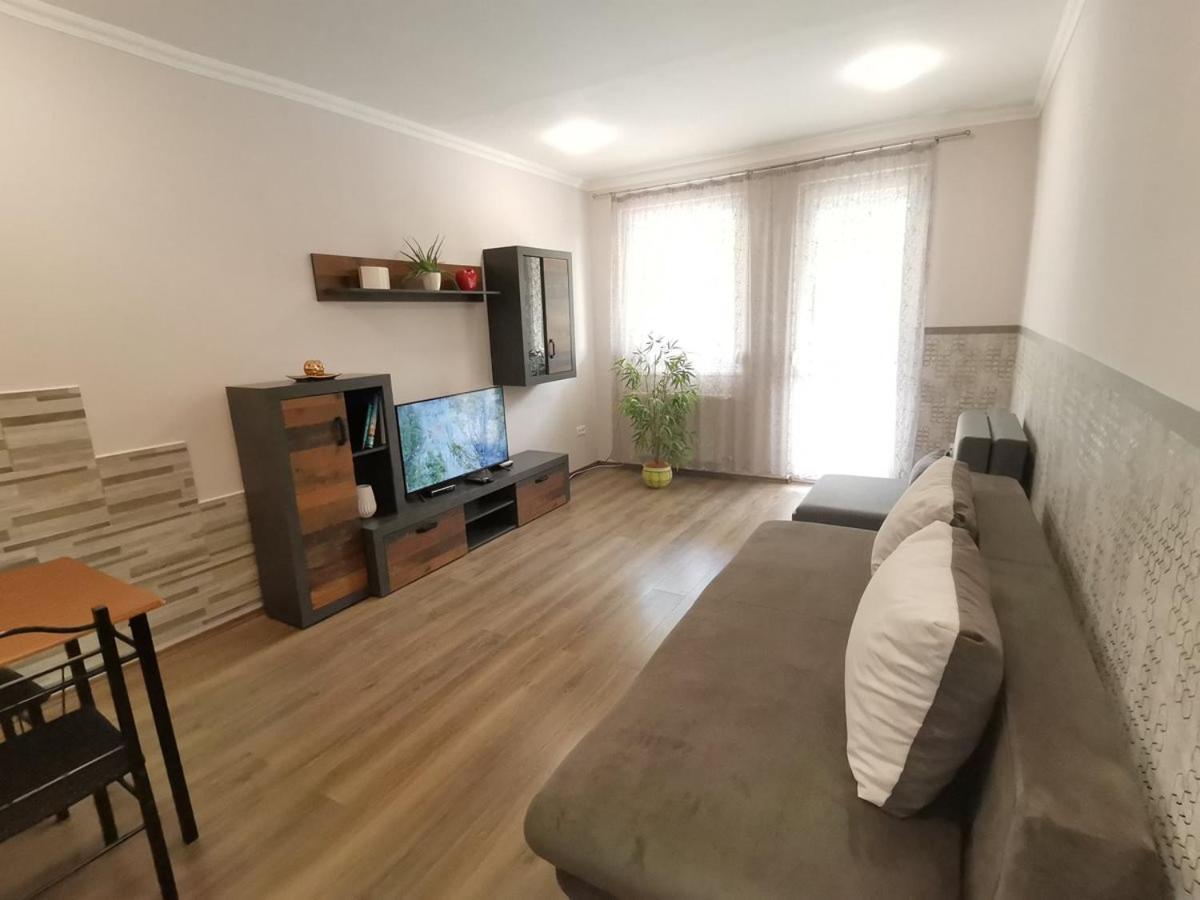 Carpe Diem Apartment Хайдусобосло Экстерьер фото