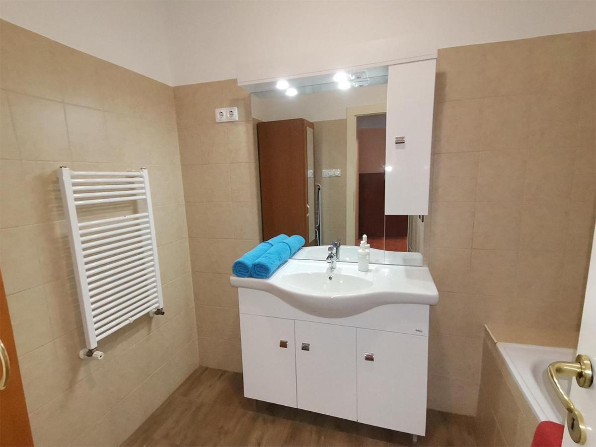Carpe Diem Apartment Хайдусобосло Экстерьер фото