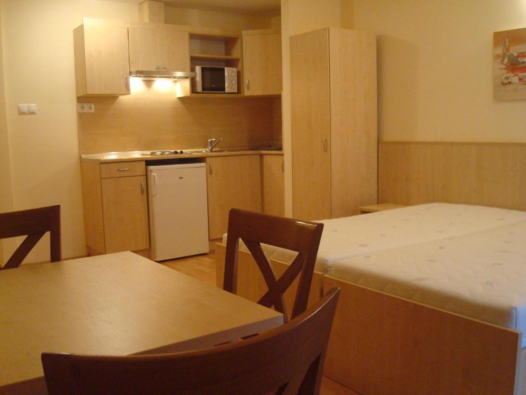 Carpe Diem Apartment Хайдусобосло Номер фото