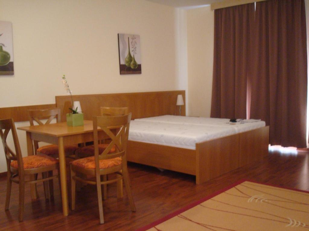 Carpe Diem Apartment Хайдусобосло Номер фото