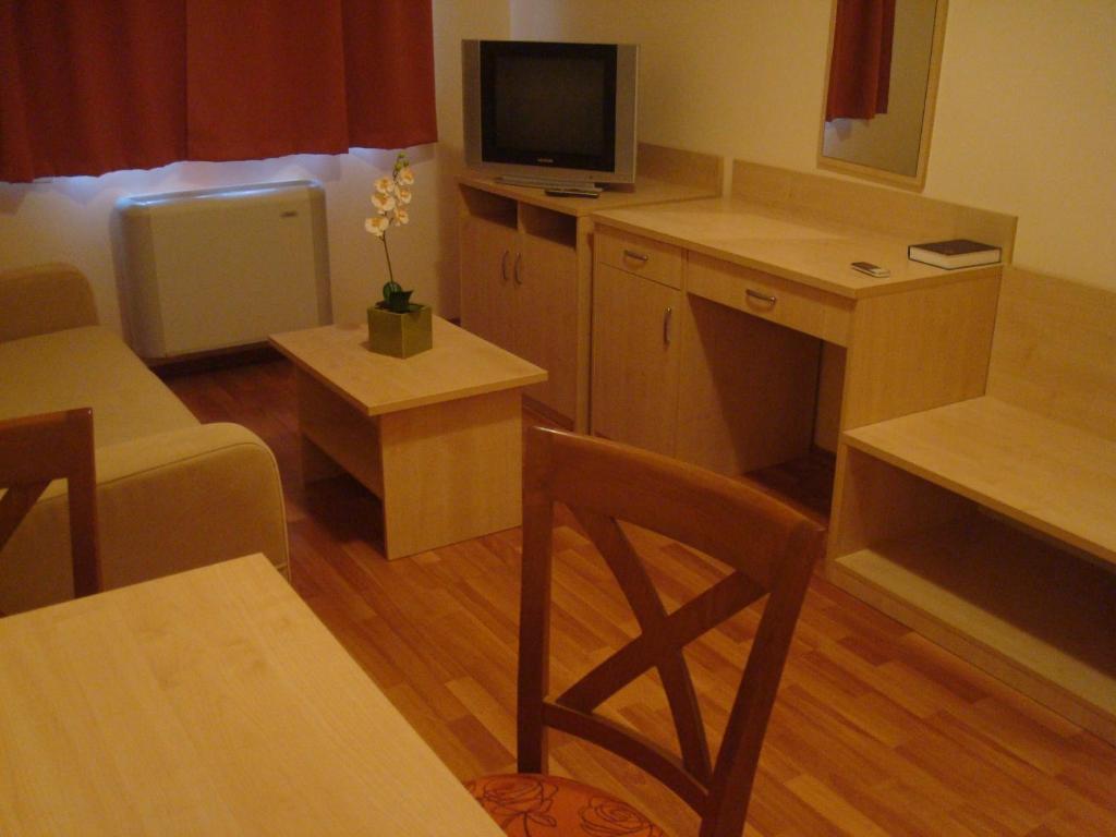 Carpe Diem Apartment Хайдусобосло Номер фото