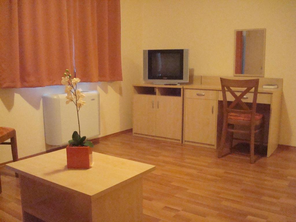 Carpe Diem Apartment Хайдусобосло Номер фото