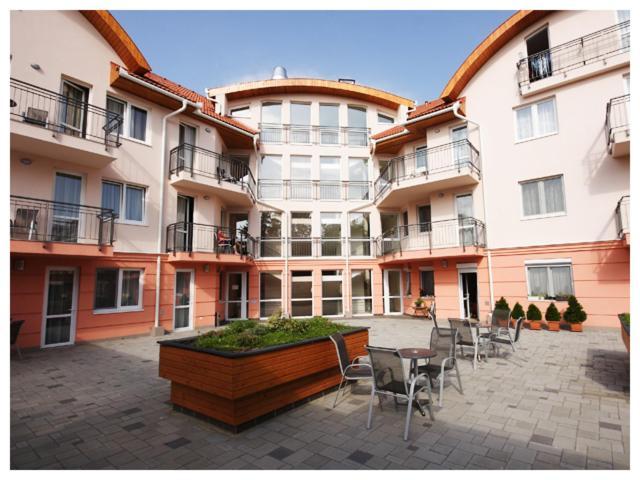 Carpe Diem Apartment Хайдусобосло Экстерьер фото