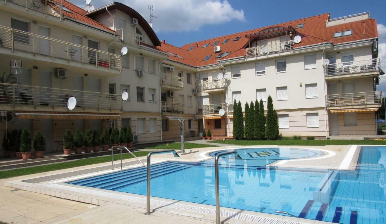 Carpe Diem Apartment Хайдусобосло Экстерьер фото